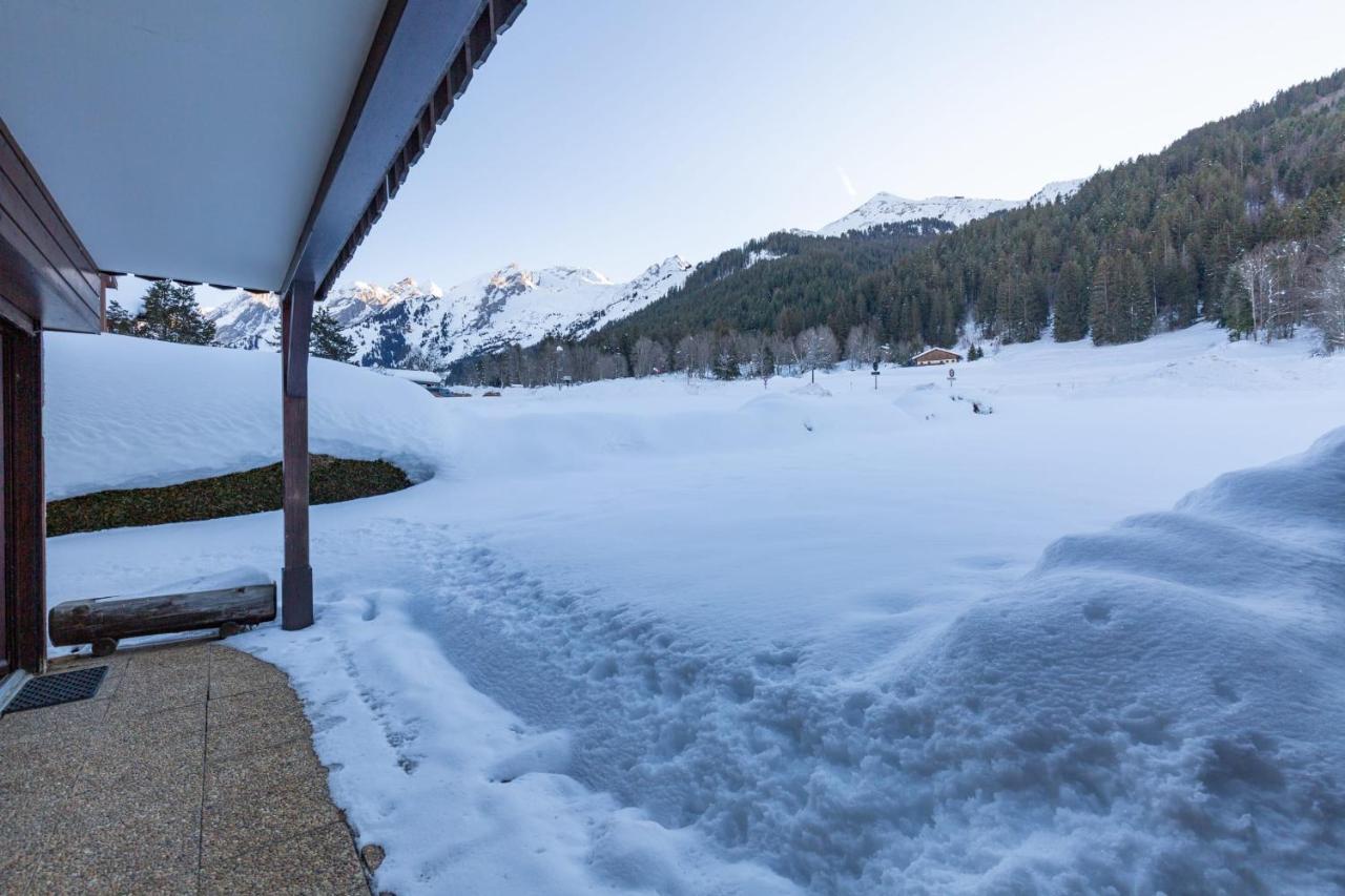 Apartment With Terrace At The Foot Of The Slopes La Clusaz Εξωτερικό φωτογραφία